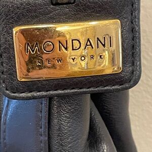 Mondani Navy Blue Leather Handbag